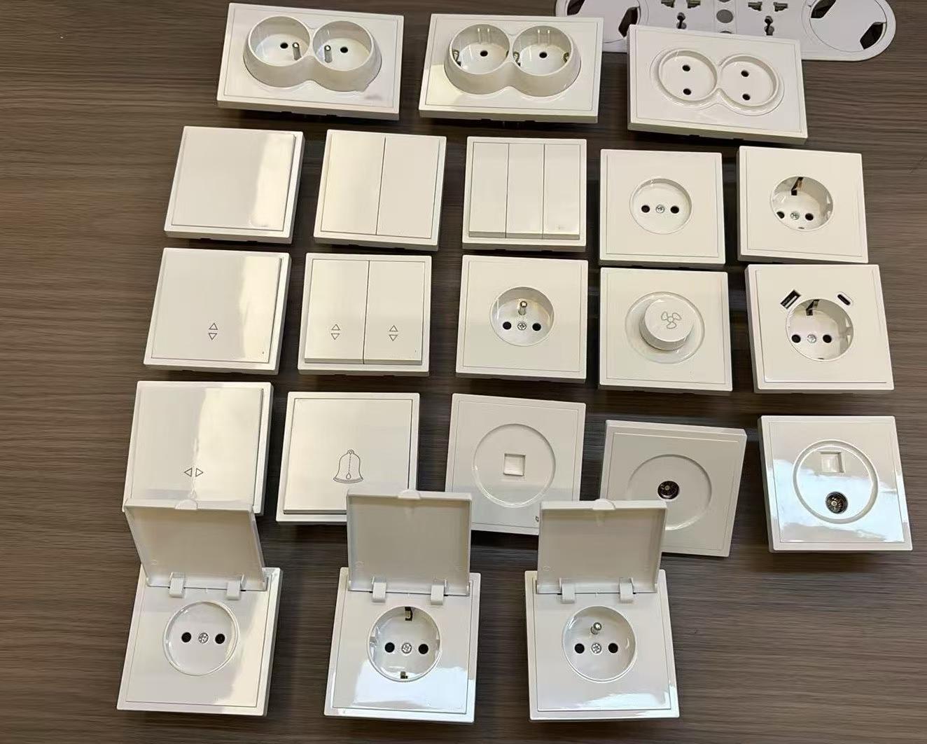 EU M1 socket white